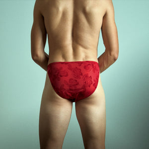 The Etseo Luxury Bikini Tanga Red is part of the Etseo Luxury Men's Underwear Collection of Trunks, Bikini Briefs and Bikini Tangas. Etseo Luxury is  for sure our most luxurious collection of products. Very comfortable and elegant pieces. The fabric, manufactured in Barcelona, ​​is of high quality and soft to the touch. At Etseo we manufacture quality men's underwear.